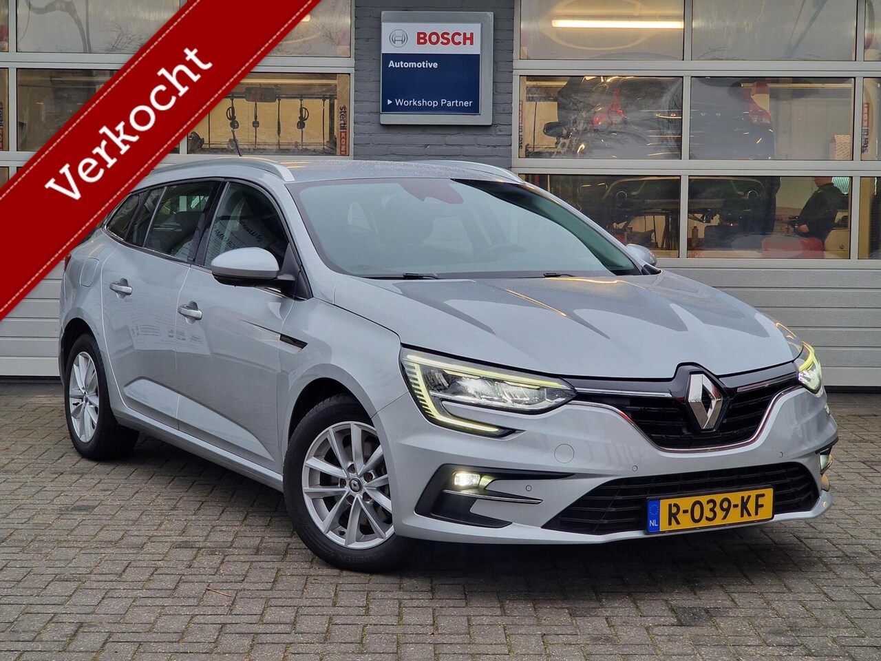 Renault Mégane E-Tech - Estate 1.6 Plug-In Hybrid 160 Business Zen|Automaat|LED|53.926KM|Clima|Cruise| - AutoWereld.nl