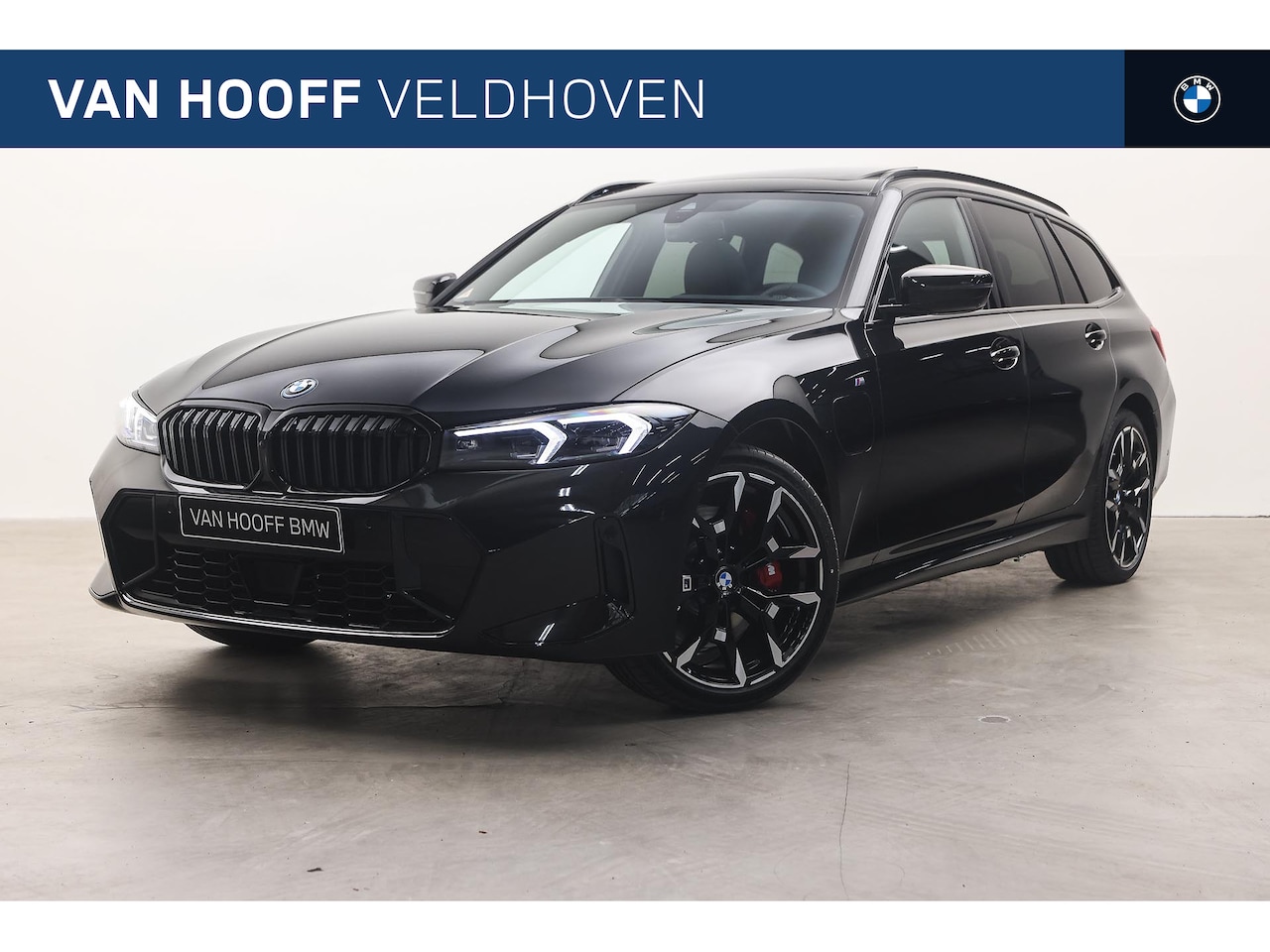 BMW 3-serie Touring - 330e High Executive M Sport Automaat / Panoramadak / Sportstoelen / Adaptieve LED / M Adap - AutoWereld.nl