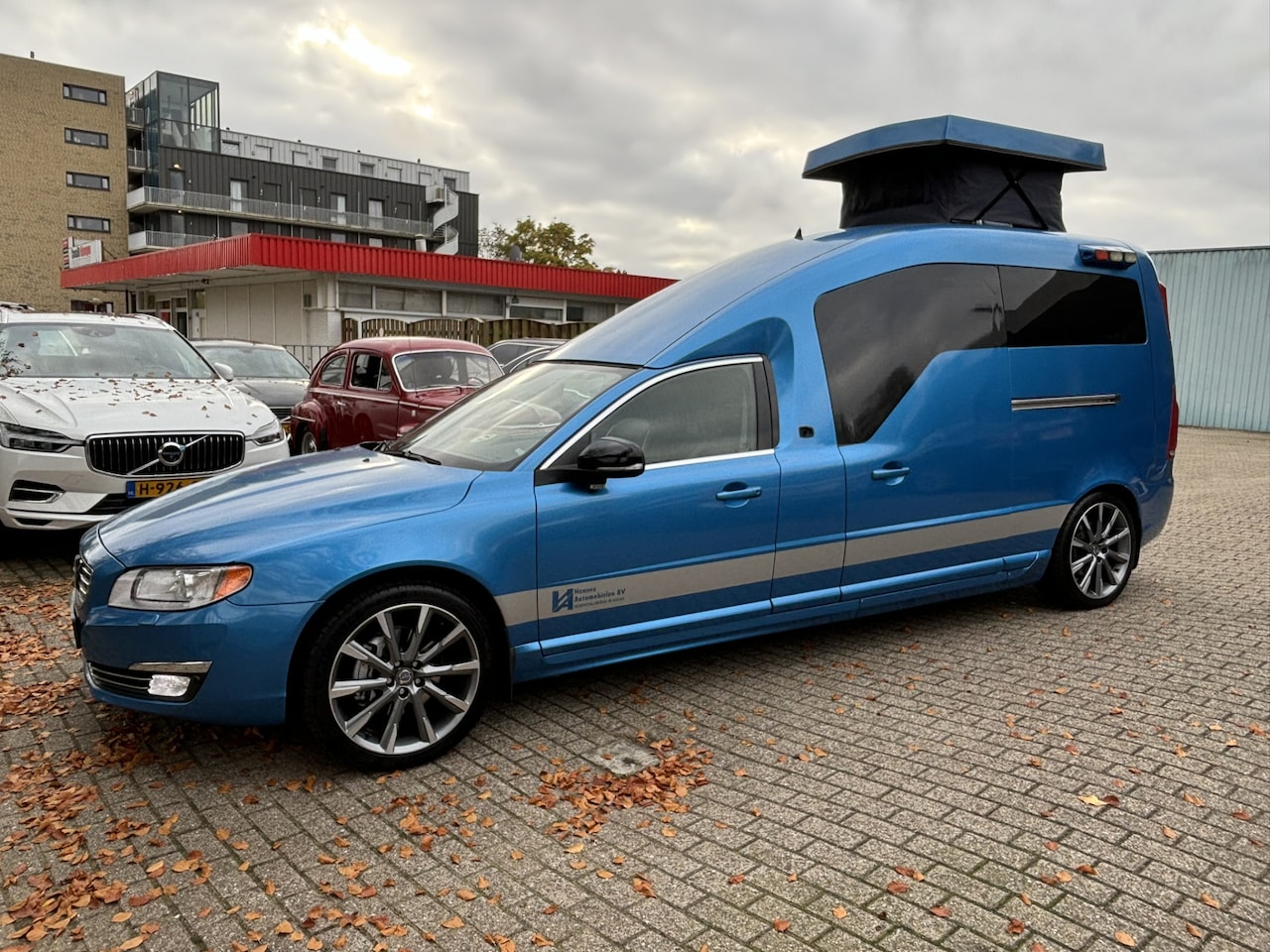 Volvo V70 - NILSSON D5 275pk AWD Camper Kampeerauto - AutoWereld.nl