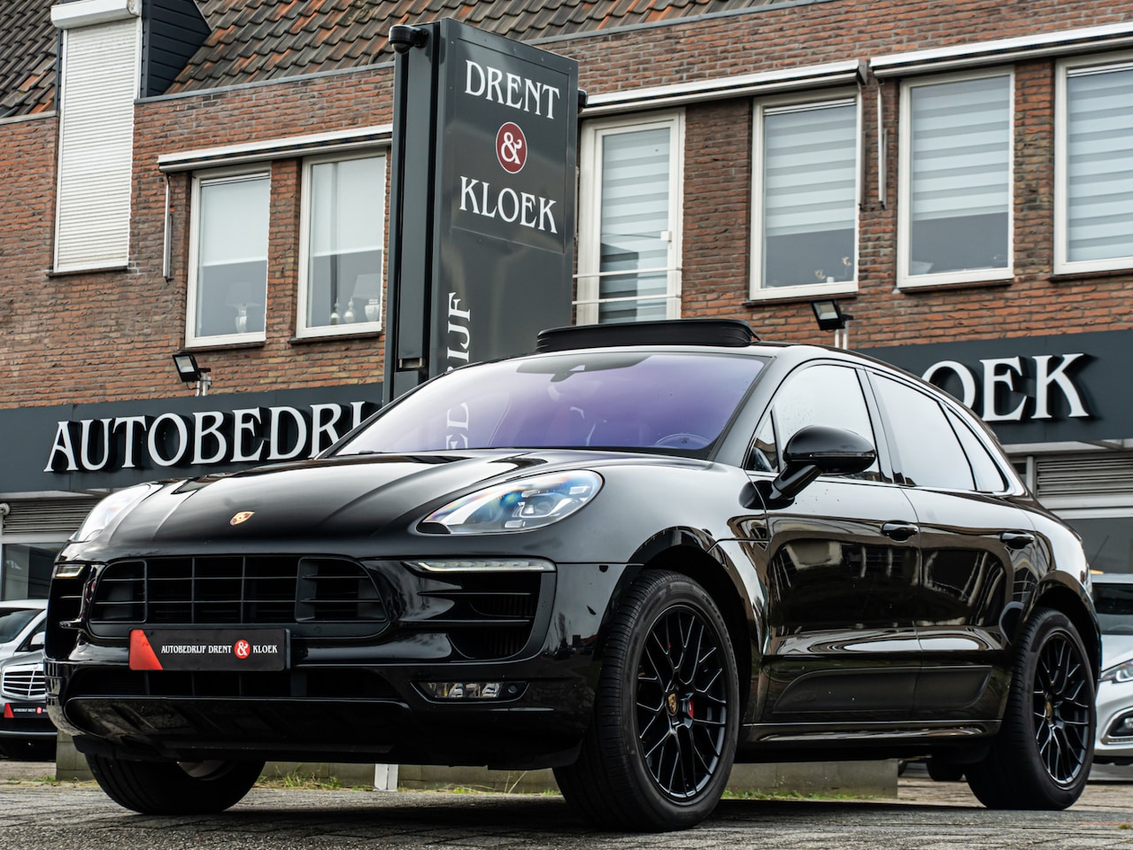 Porsche Macan - 3.0 GTS ORG NL PANO SPORT CHRONO PDLS LED BOSE 21 INCH CAMERA - AutoWereld.nl