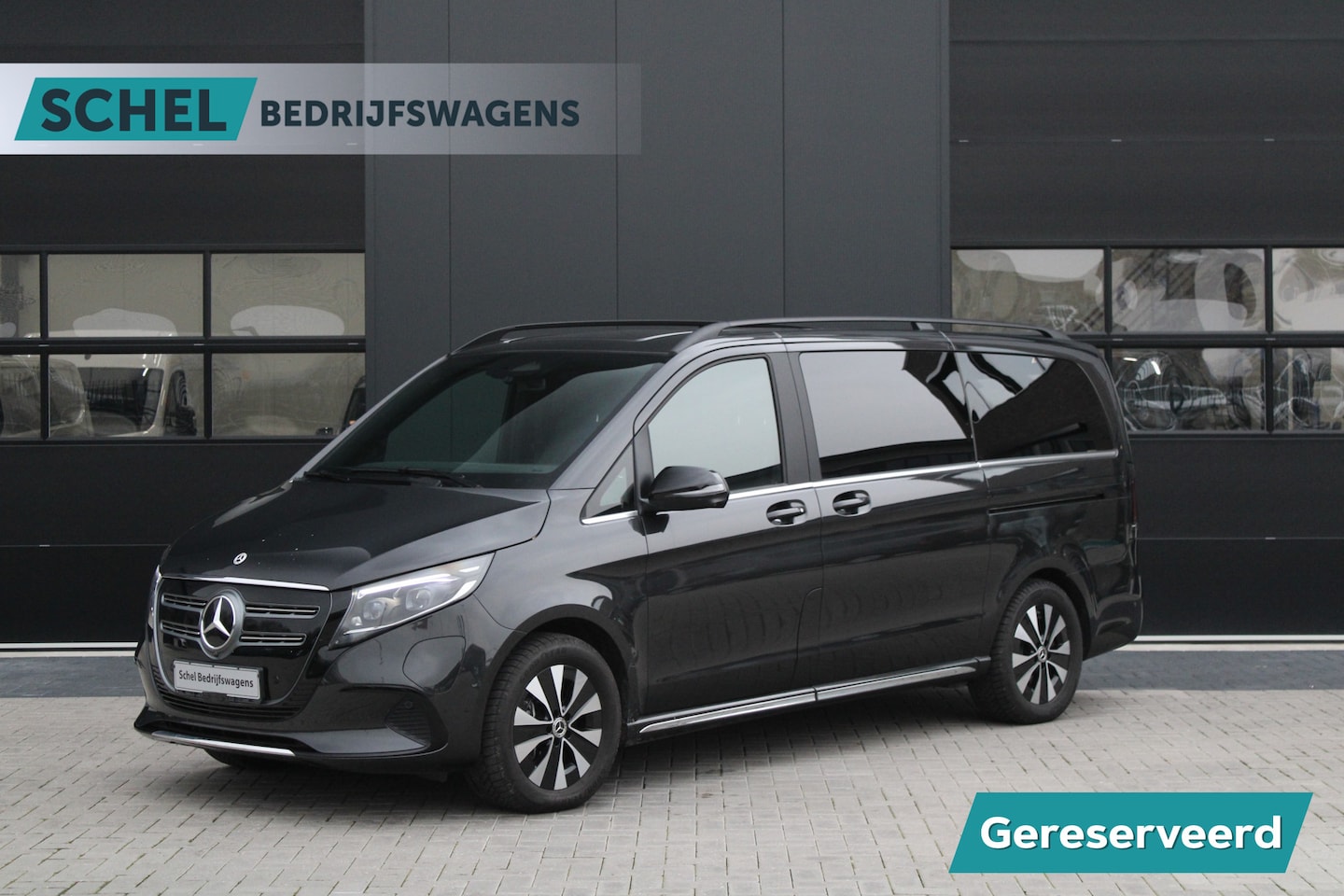 Mercedes-Benz EQV - 300 L2 90kWh 7 Zits - 2x Schuif - 360 Camera - Multibeam - ACC - Stoelverwarming - Elektri - AutoWereld.nl