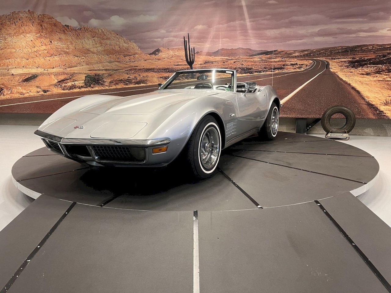 Chevrolet Corvette - C3 1 owner matching nr - AutoWereld.nl