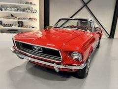 Ford Mustang Convertible