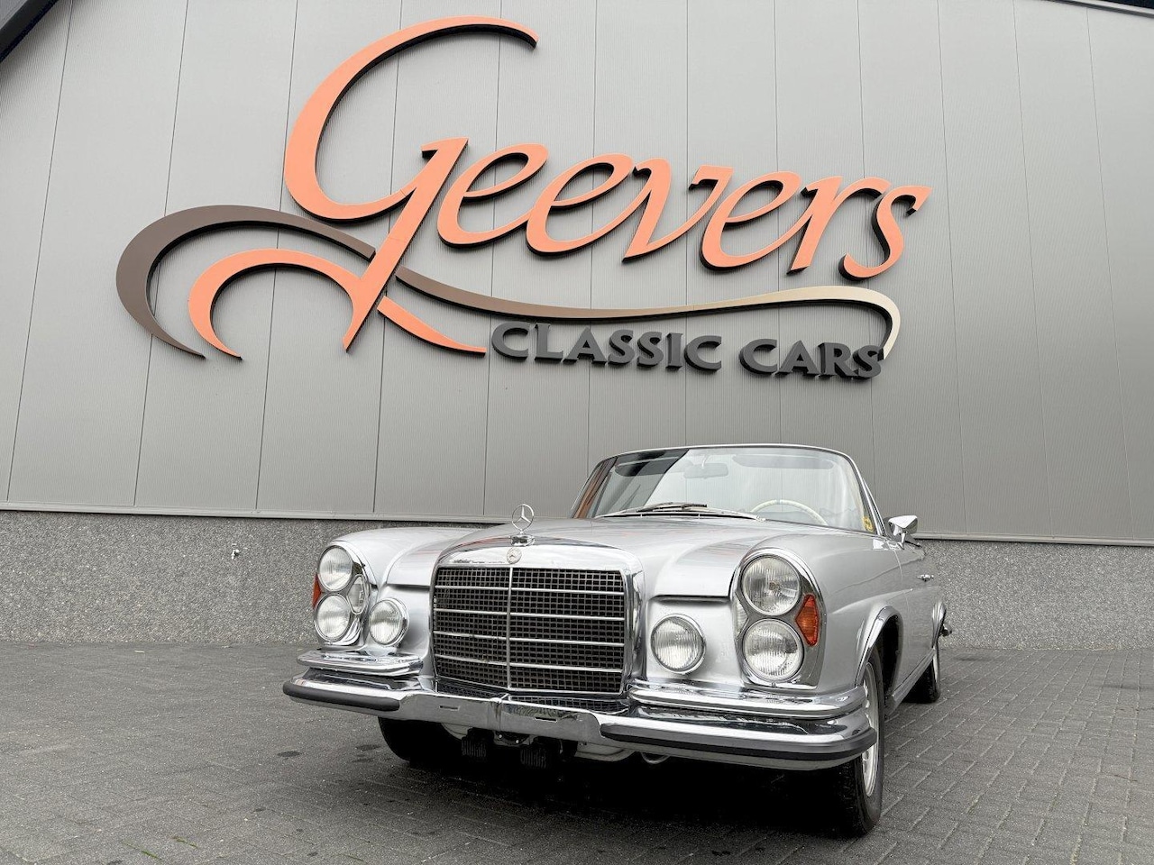 Mercedes-Benz 280 - 280SE 3.5 V8 Cabriolet automatic - AutoWereld.nl