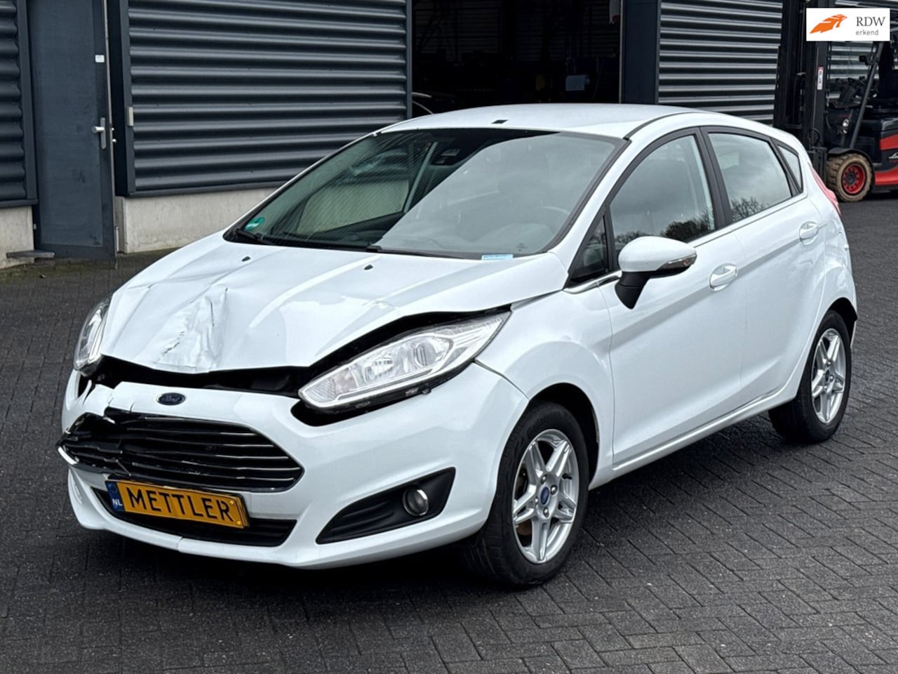 Ford Fiesta - 1.0 EcoBoost Titanium 1.0 EcoBoost Titanium, stoelverwarming, airco - AutoWereld.nl