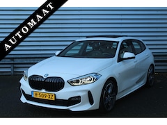 BMW 1-serie - 118i 141pk High Executive Edition M-Sport AUTOMAAT Panoramadak NL-Auto NAP Clima Cruise Na