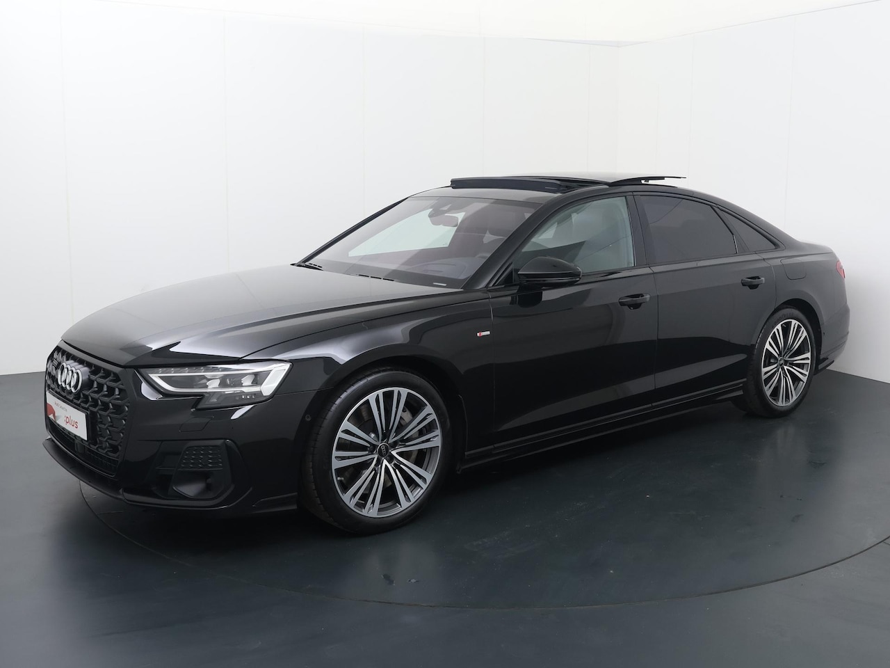 Audi A8 - 60 TFSI e quattro | 462 PK | Panoramadak | 360 graden Area view | Head-up display | S line - AutoWereld.nl
