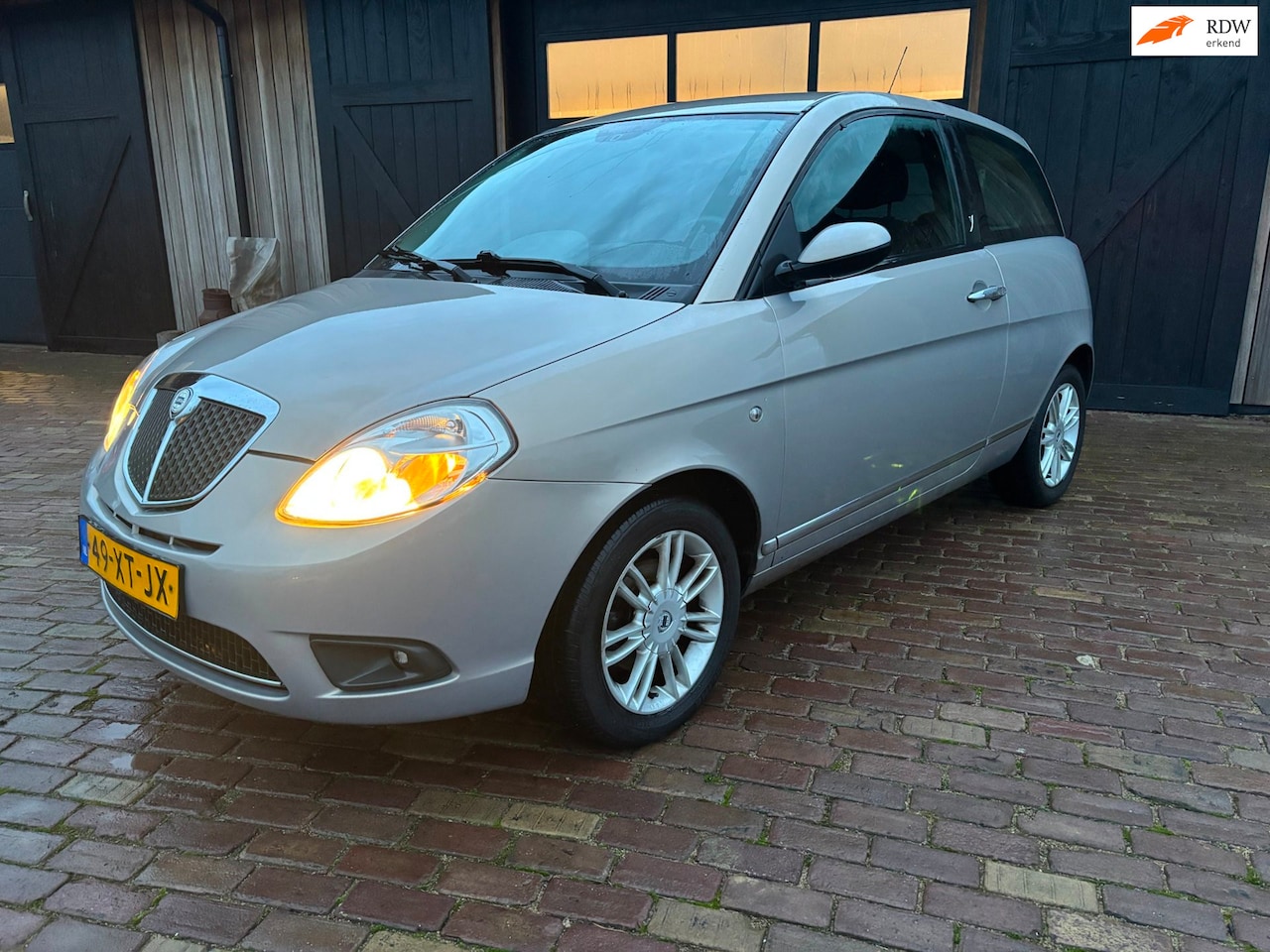 Lancia Y(psilon) - Ypsilon 1.4 Oro - AutoWereld.nl