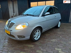 Lancia Y(psilon) - Ypsilon 1.4 Oro