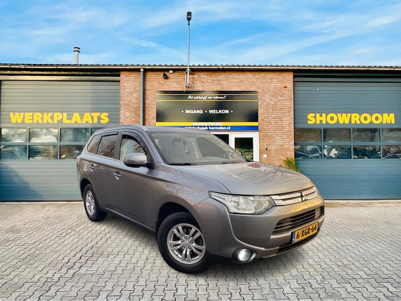 Mitsubishi Outlander - 2.0 Aut. *7PERS*NL-Auto*Trekhaak* - AutoWereld.nl