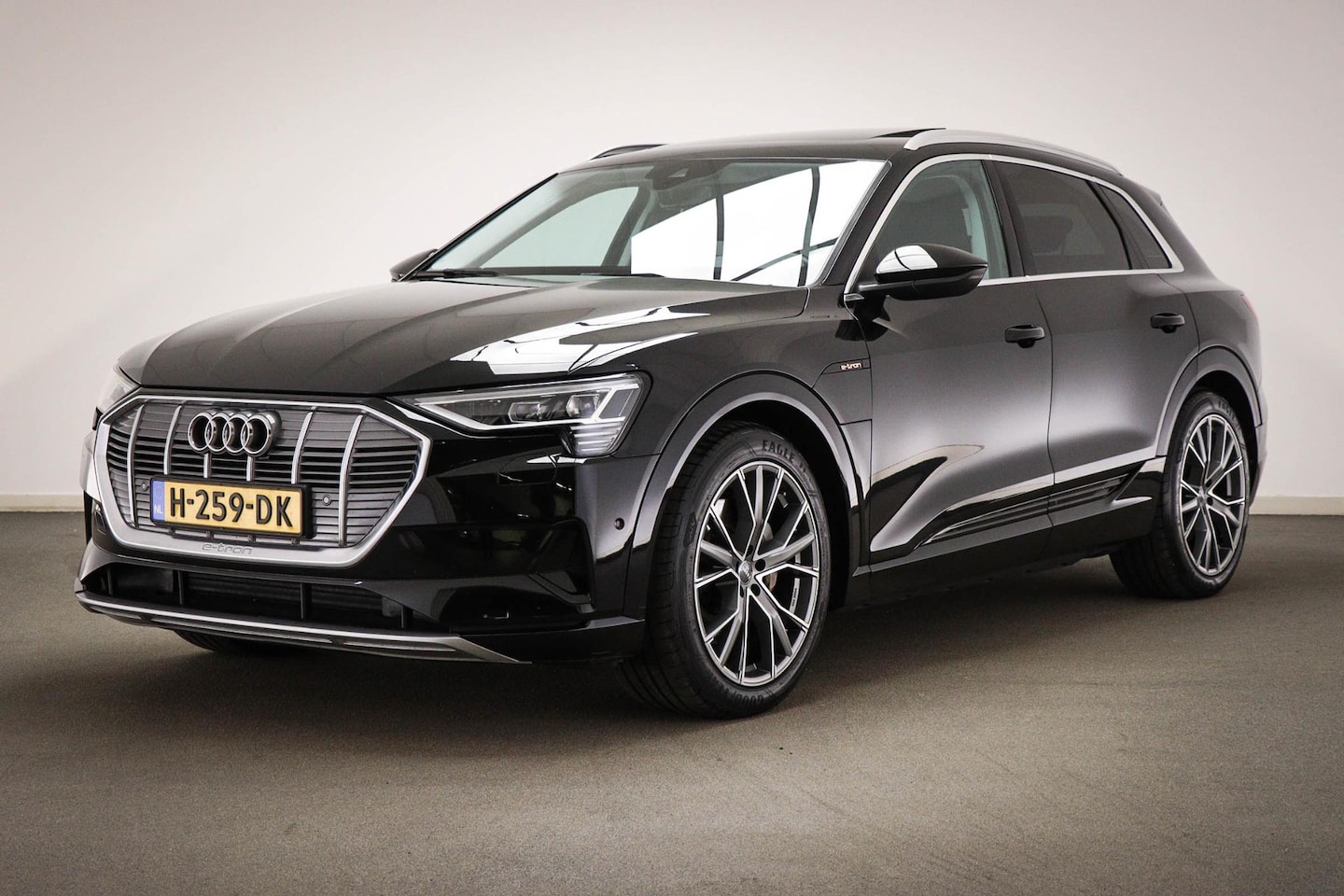 Audi e-tron - e-tron 50 quattro Launch edition plus 71 kWh SOH 96% | PANORAMADAK | VIRTUAL COCKPIT | CAM - AutoWereld.nl