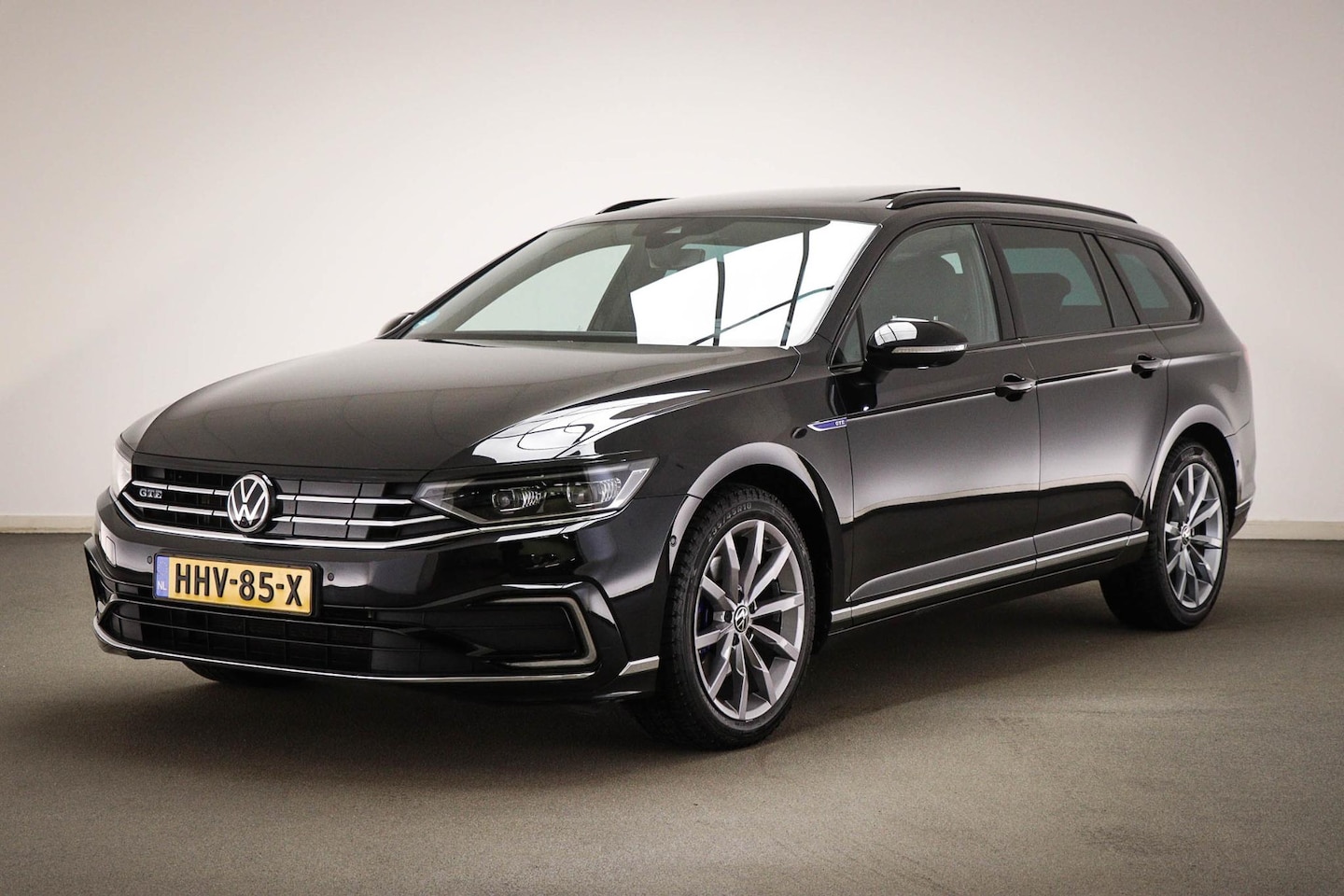 Volkswagen Passat Variant - 1.4 TSI PHEV GTE Business SOH 95% | PANORAMADAK | HEAD UP | 360 CAMERA | 18" - AutoWereld.nl