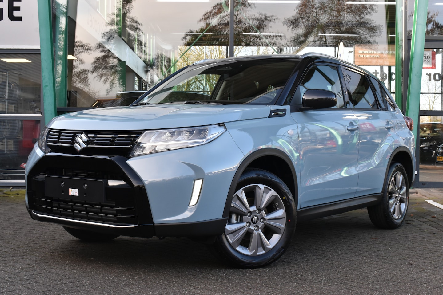Suzuki Vitara - 1.4 Boosterjet Smart Hybrid Select 111pk | Direct leverbaar! | Cruise Control | Climate Co - AutoWereld.nl