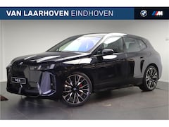BMW iX - xDrive60 M Sport / Panoramadak Sky Lounge / Trekhaak / Bowers & Wilkins / Parking Assistan