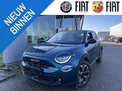 Fiat 600 - 1.2 Hybrid La Prima | Full option | Camera | Stoelverwarming | Leder | Carplay | Massage |