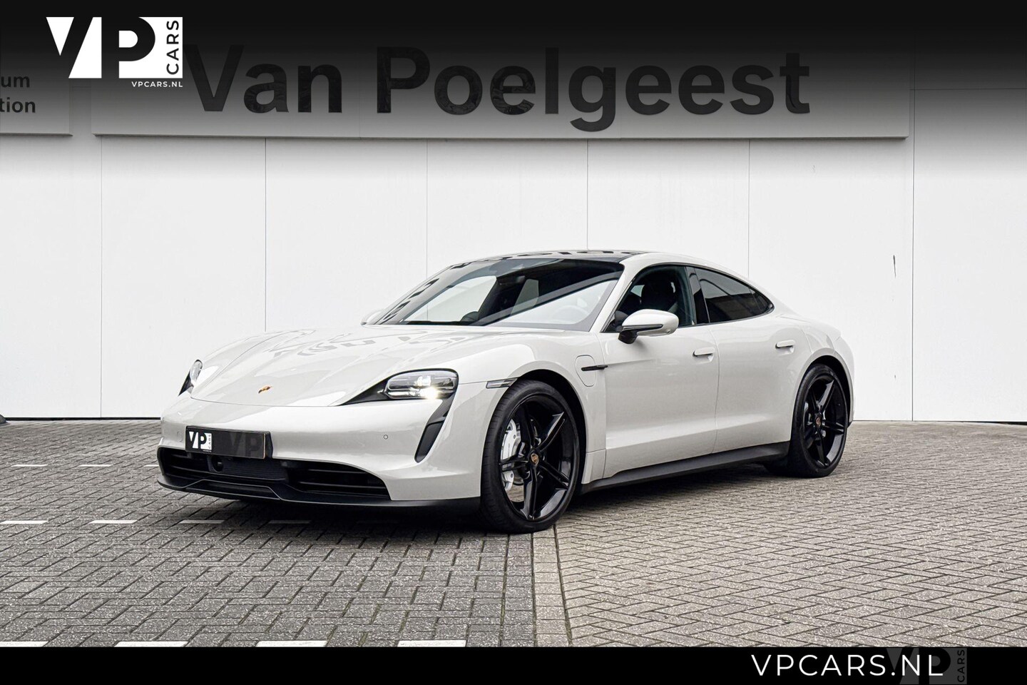Porsche Taycan - Performance 84 kWh Sport Chrono pakket | Bose Sound | Panorama-glasdak (vast) | - AutoWereld.nl