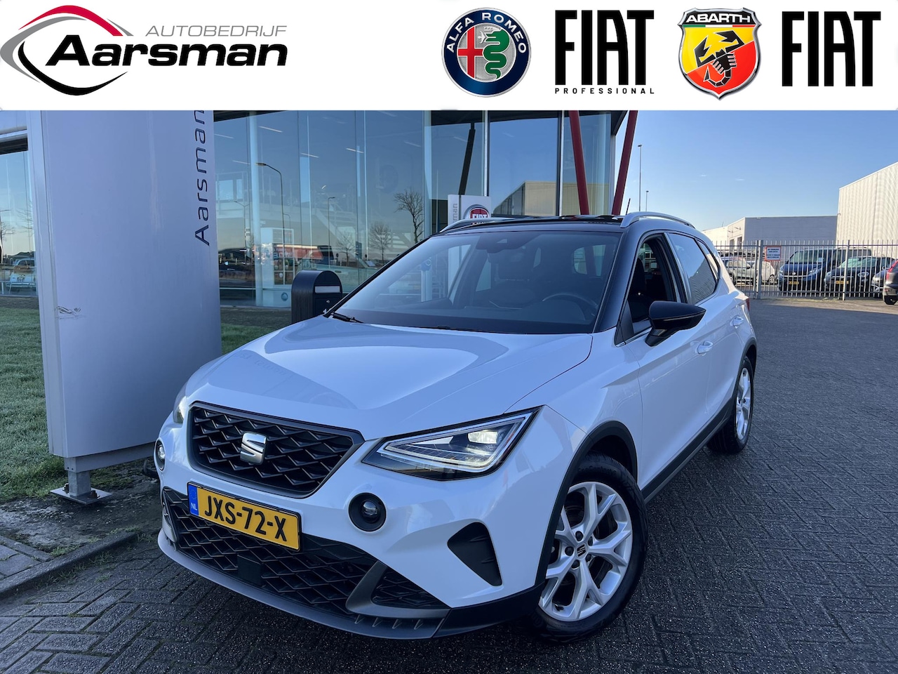 SEAT Arona - 1.0 TSI FR | LED | Adaptive cruise | Carplay | Climate control | Virtual cockpit - AutoWereld.nl
