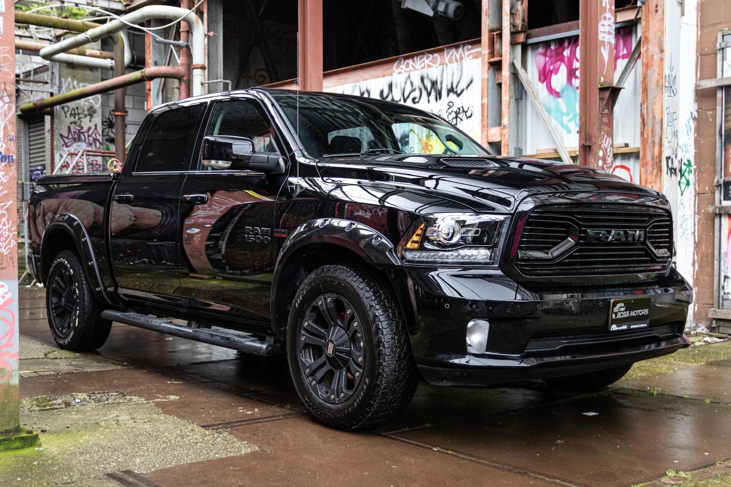 Dodge Ram 1500 - Sport Black Lage Bijtelling Marge Particulier - AutoWereld.nl