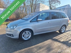 Opel Zafira - 2.2 Executive