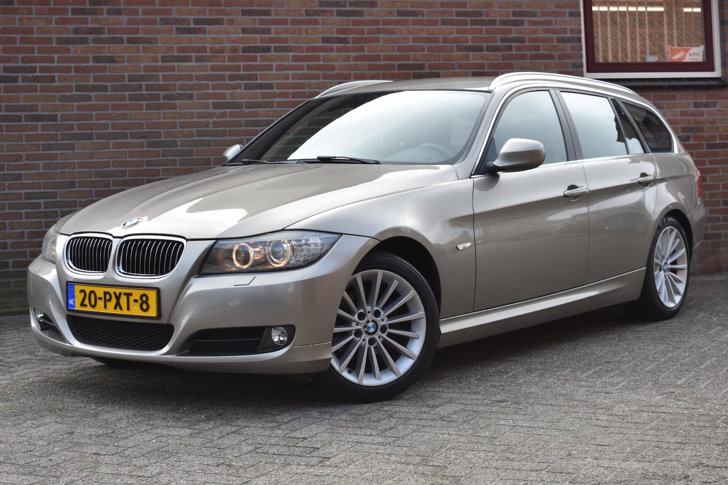 BMW 3-serie Touring - 318i Corporate Lease Business Line '11 Xenon Clima Navi Cruise Inruil mogelijk - AutoWereld.nl