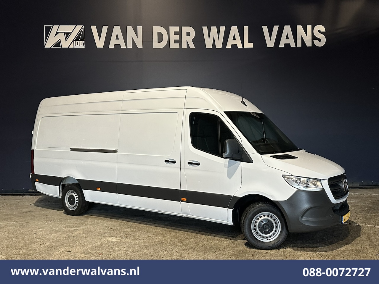 Mercedes-Benz Sprinter - 317 CDI 170pk L3H2 Euro6 Airco | Camera | Navigatie | Apple Carplay | Chauffeursstoel Andr - AutoWereld.nl