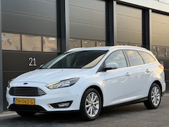 Ford Focus - 1.0 Titanium Navi Clima PDC