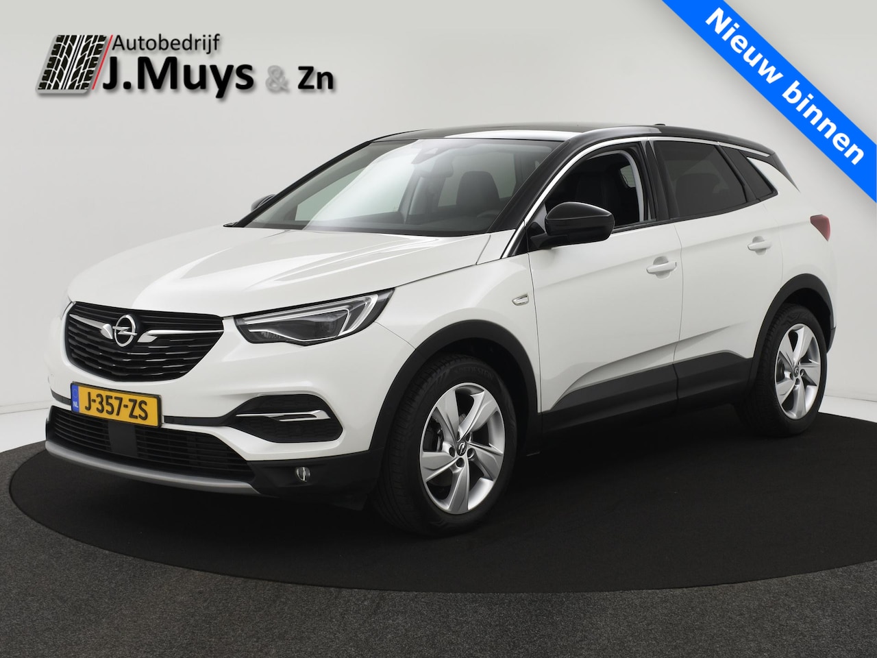 Opel Grandland X - 1.2 Turbo 130pk Innovation TREKH|AGR-STOEL|STOEL+STUURVERW|LED|ELEK.ACHTERKLEP|CAMERA|NAVI - AutoWereld.nl