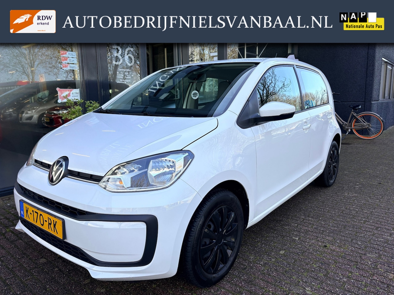 Volkswagen Up! - 1.0 BMT move up! Airco/Cruise/Camera/PDC/5Drs - AutoWereld.nl