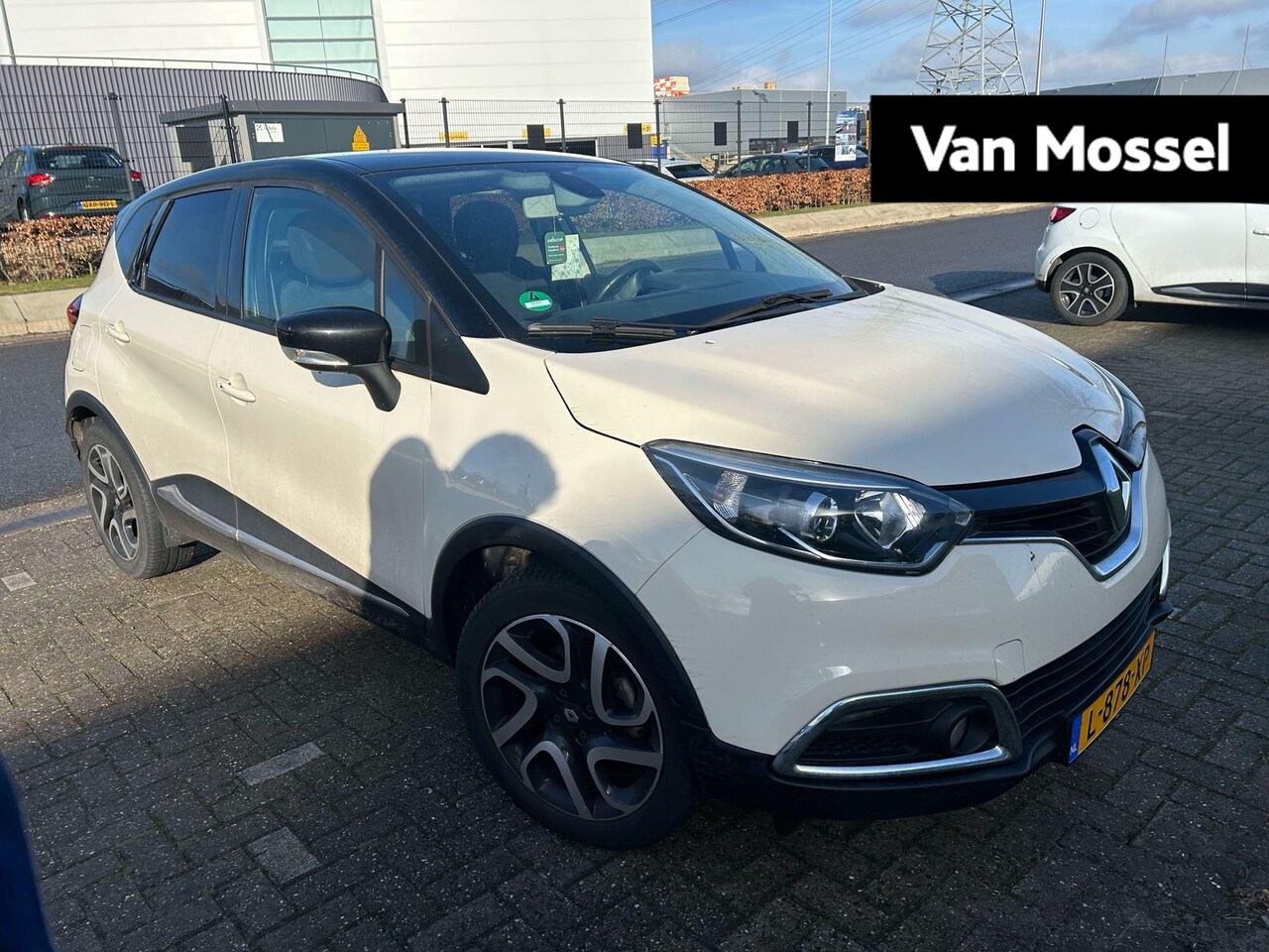 Renault Captur - 1.2 TCe Dynamique AUTOMAAT | NAVIGATIE | CAMERA | CRUISE | CLIMA | RADIO | BLUETOOTH | LMV - AutoWereld.nl