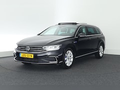 Volkswagen Passat Variant - 1.4 TSI 218pk PHEV GTE Business Camera DCC Stoelverwarming Panoramadak Virtual Cockpit Nav