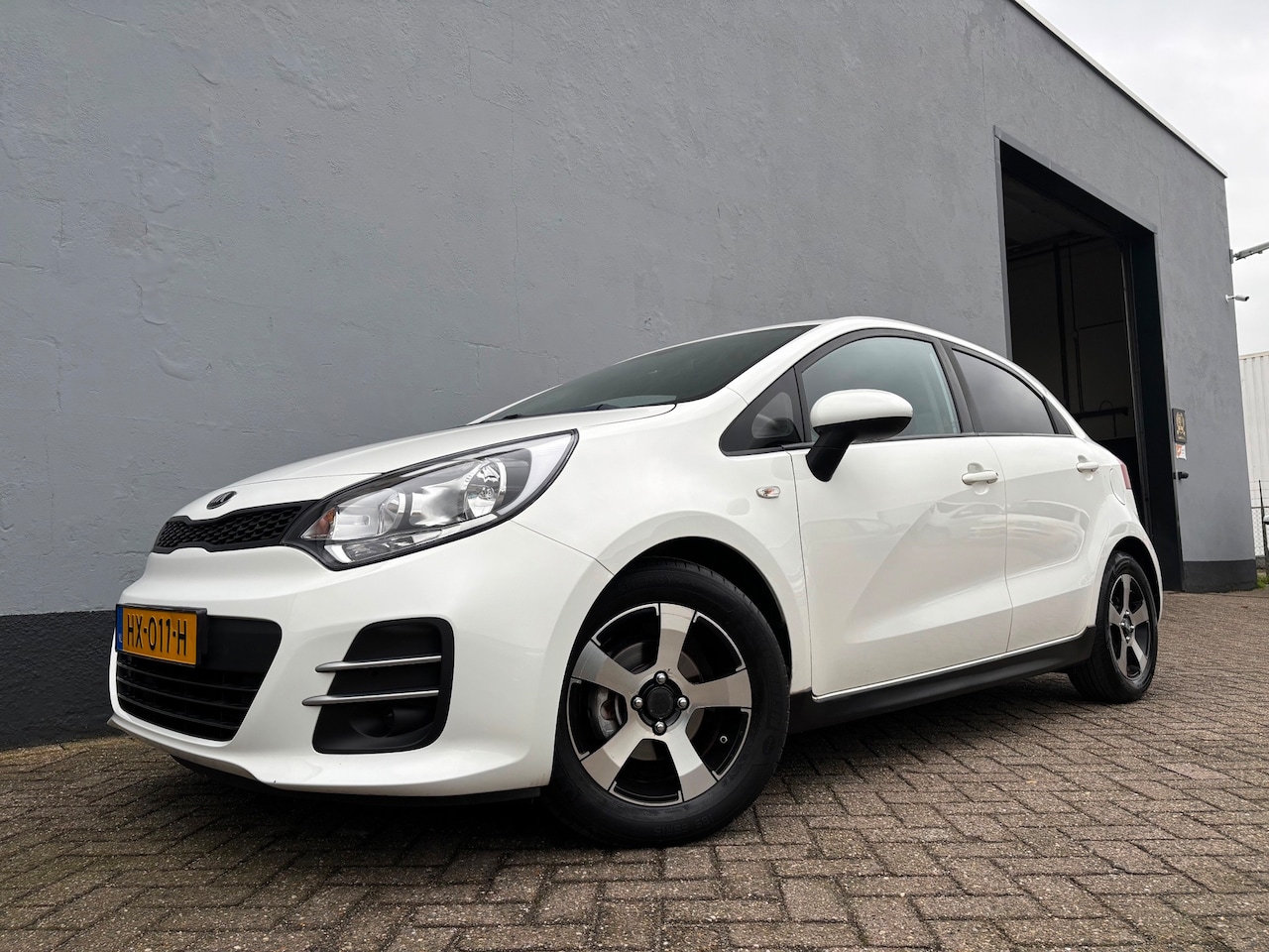 Kia Rio - 1.2 CVVT ComfortLine 5-Deurs - Cruise - AutoWereld.nl