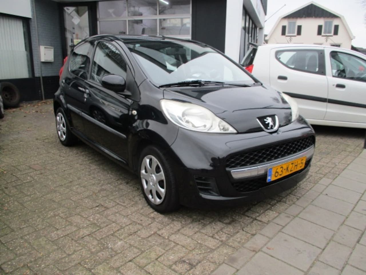 Peugeot 107 - 1.0-12V Sublime 1.0-12V Sublime - AutoWereld.nl