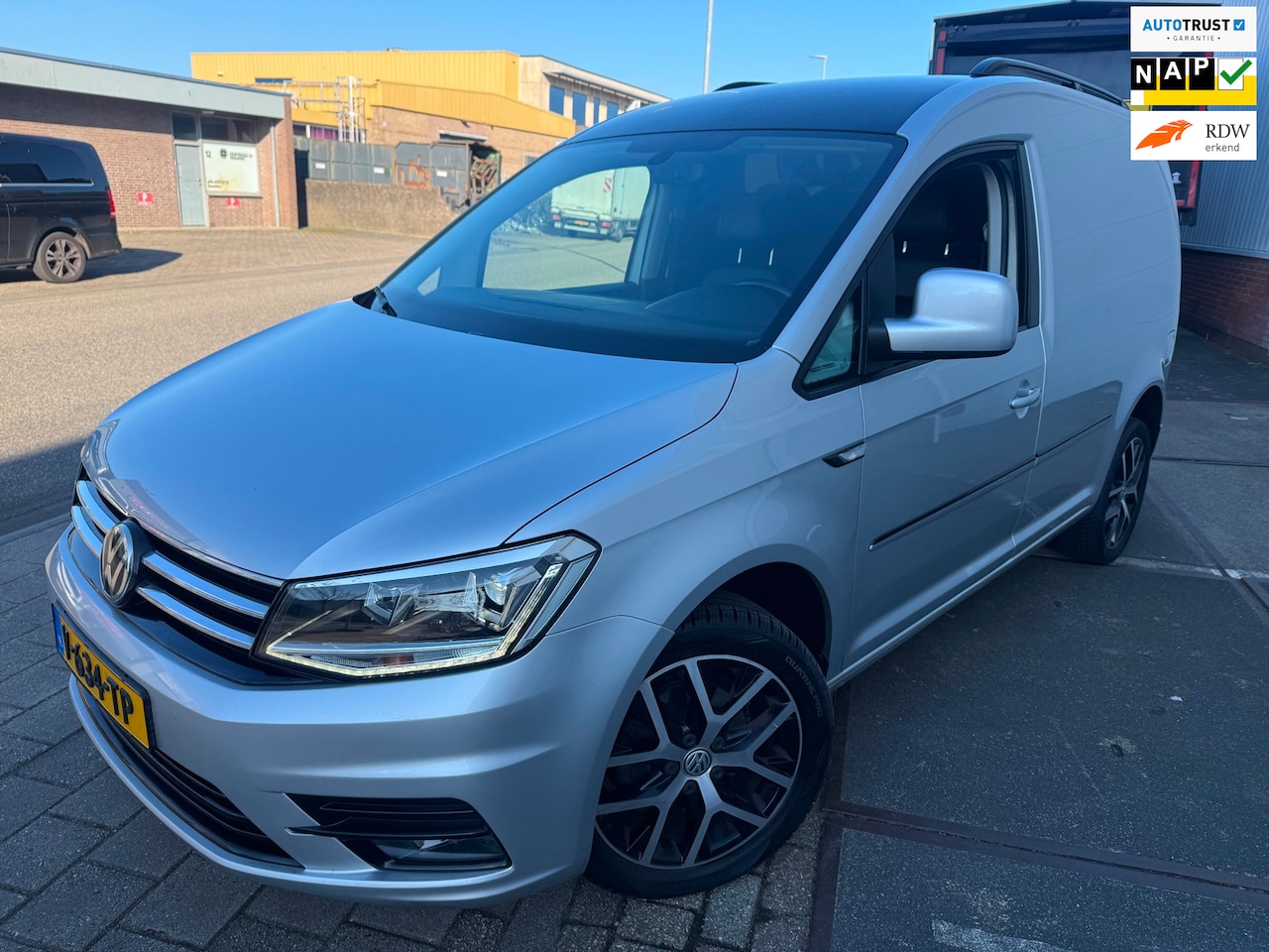 Volkswagen Caddy - 2.0 TDI 2019 Exclusive Edition 180PK DSG AUT ACC LEDER CARPLAY - AutoWereld.nl