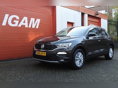 Volkswagen T-Roc - 1.0 TSI Style Bns, CC, AC, Camera, stoel en stuurverw. lichtmet v