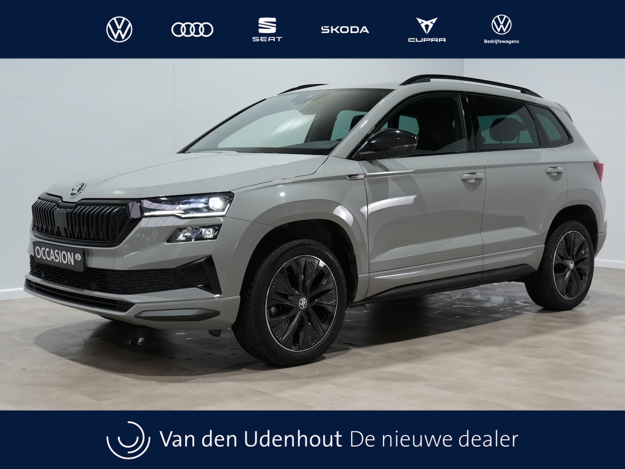 Skoda Karoq - 1.5 TSI ACT 150pk DSG Sportline Business Camera digitaal display Matrix LED privacy glass - AutoWereld.nl