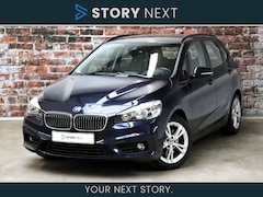 BMW 2-serie Active Tourer - 218i Essential / Navigatiesysteem / Trekhaak / Climate Control / Stoelverwarming / Parkeer