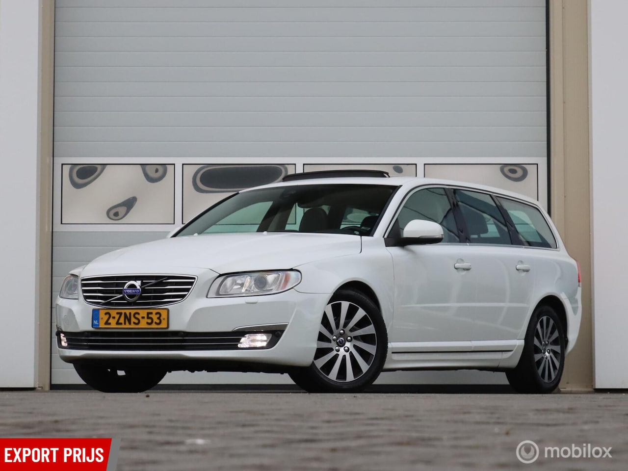 Volvo V70 - 1.6 D2 Summum LEER SCHUIFDAK STOELVERWARMING - AutoWereld.nl