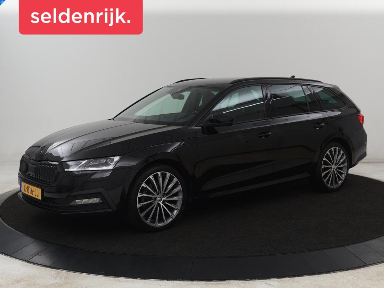 Skoda Octavia - 1.4 TSI iV PHEV Sportline | Head-Up | Adaptive Cruise | Carplay | Stoelverwarming | Side A - AutoWereld.nl