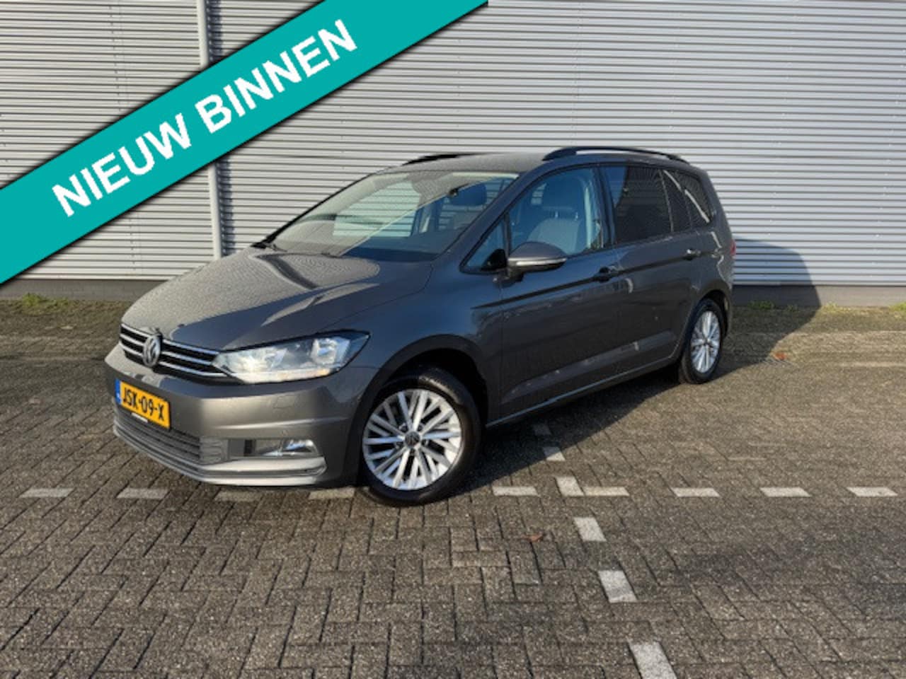 Volkswagen Touran - 1.4 TSI Automaat,Comfortline,Navigatie,parkeersensoren/Camera,cruisecontrol,stoelverwarmin - AutoWereld.nl