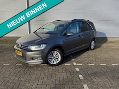 Volkswagen Touran - 1.4 TSI Automaat, Comfortline, Navigatie, parkeersensoren/Camera, cruisecontrol, stoelverw