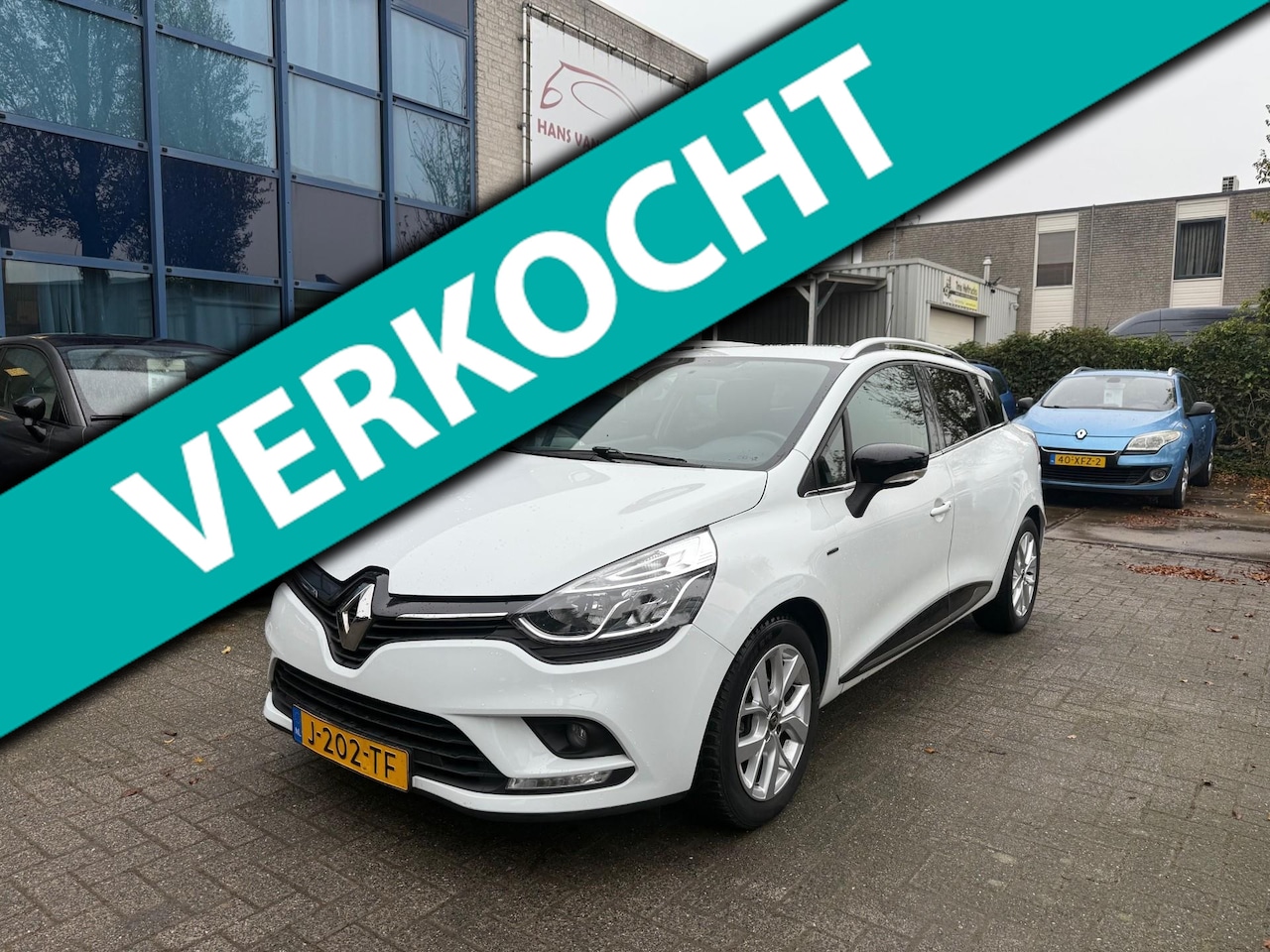 Renault Clio Estate - 0.9 TCe Limited Airco, NAVI, Trekhaak, APK 10/26 - AutoWereld.nl