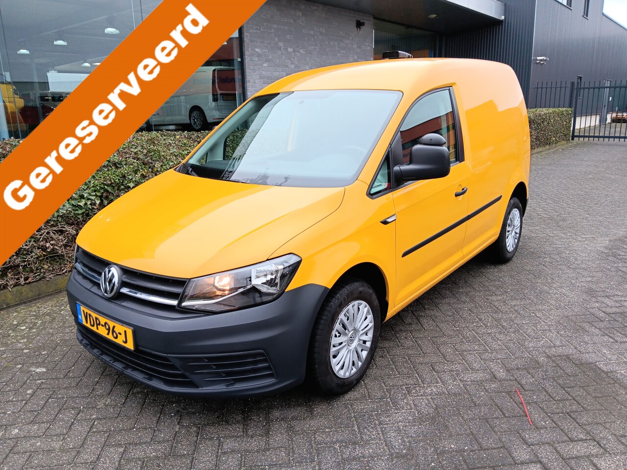 Volkswagen Caddy - 2.0 TDI L1H1 BMT Trendline incl. 12 MND BOVAGGARANTIE - AutoWereld.nl