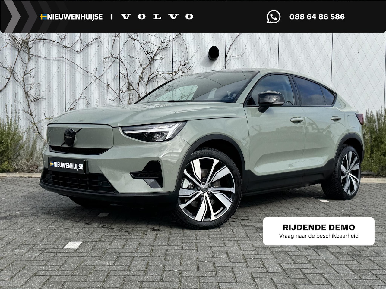 Volvo EC40 - Single Motor Plus 69kWh | Adaptieve Cruise Control | 22 Inch lichtmetalen velgen | Black P - AutoWereld.nl