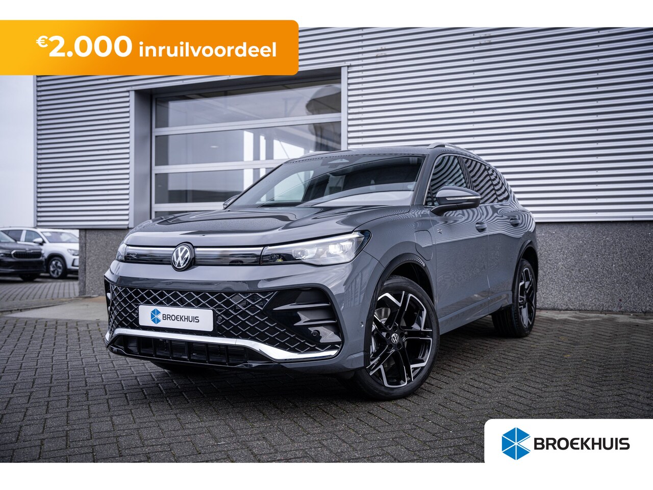 Volkswagen Tiguan - R-Line Edition - eHybrid | 'App-Connect' draadloze smartphone integratie | Automatische af - AutoWereld.nl