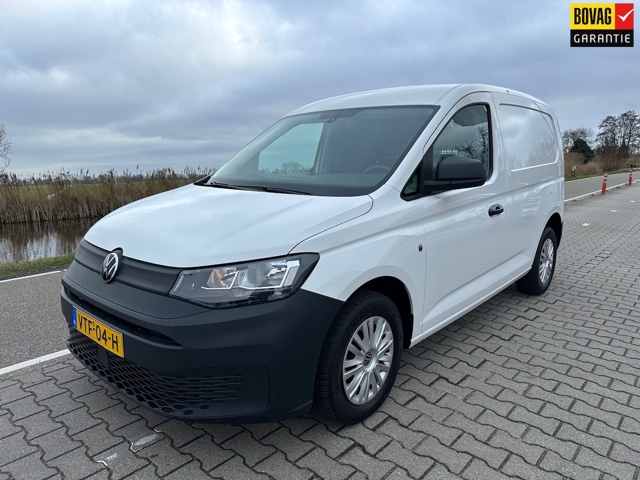 Volkswagen Caddy Cargo - 2.0 TDI Economy Business 2.0 TDI Economy Business, Airco, Elektrische ramen, Bluetooth, - AutoWereld.nl