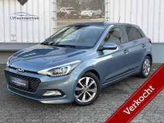 Hyundai i20 - 1.2 HP 84pk Premium | Trekhaak| Navi | Stoel + stuurverw. | DAB