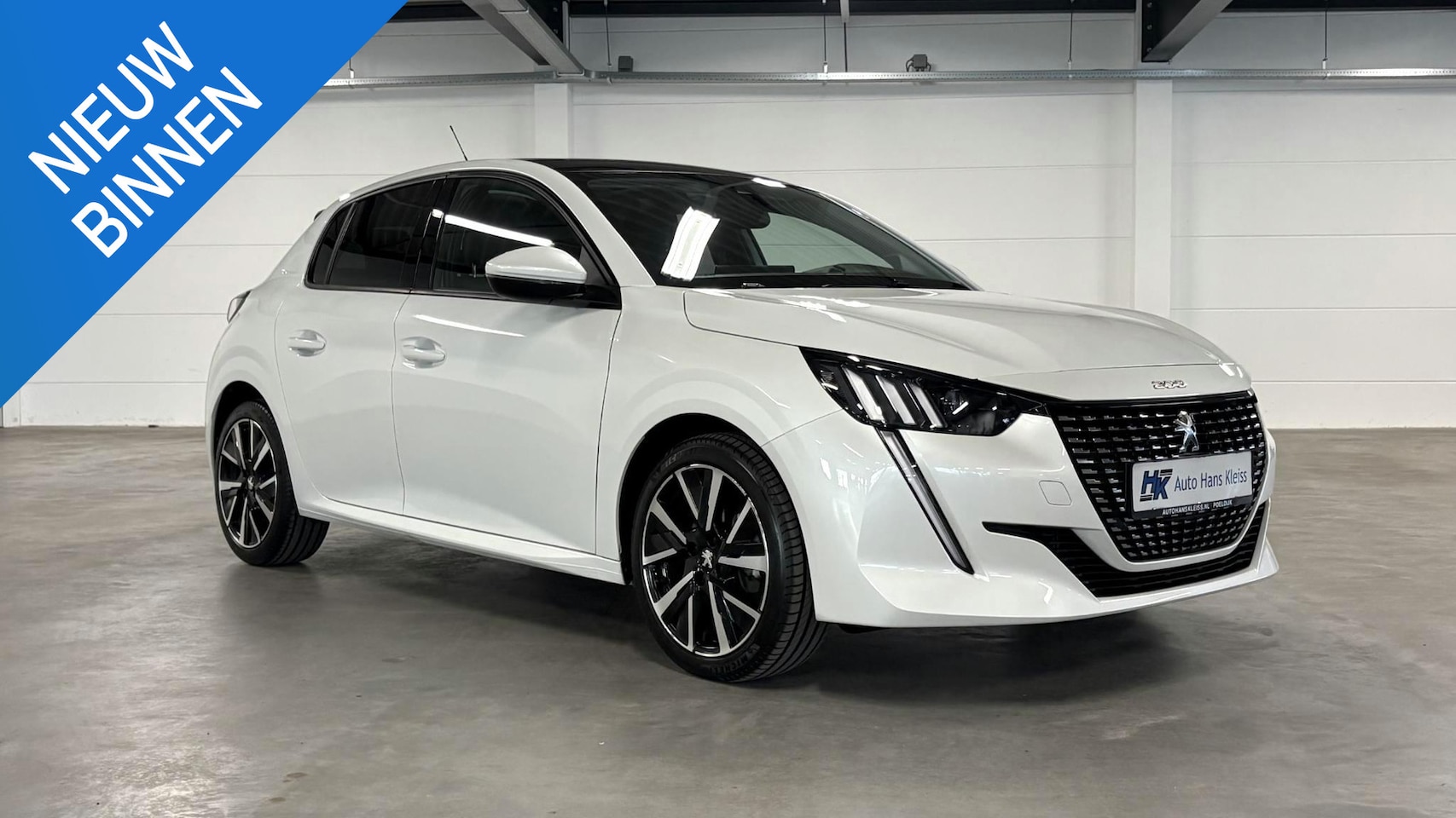 Peugeot 208 - 1.2 PureTech Allure | Pano dak | Trekhaak | 1e eigenaar - AutoWereld.nl