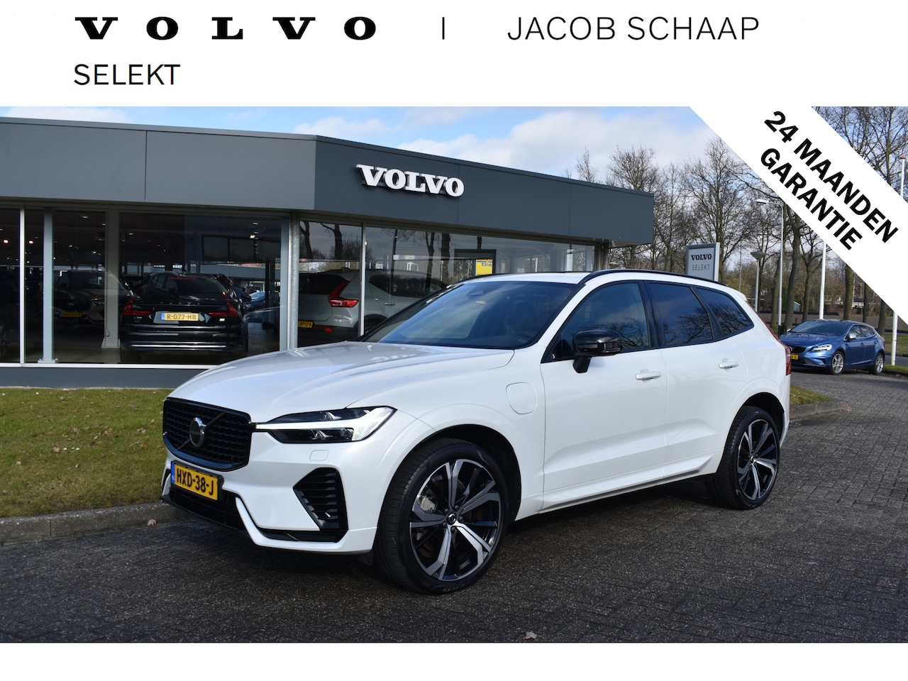 Volvo XC60 - T6 Plug-in hybrid AWD Plus Dark | Trekhaak | Harman Kardon | Full LED - AutoWereld.nl