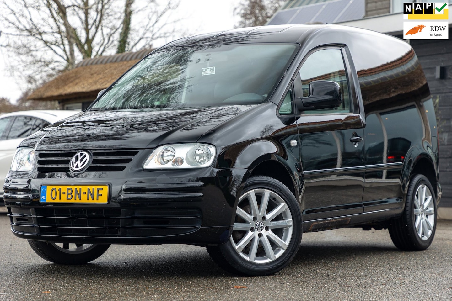 Volkswagen Caddy - 2.0 SDI Trekhaak I 17 Inch LM Velgen I Navigatie I Bluetooth I Marge - AutoWereld.nl