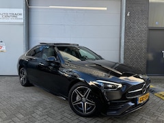 Mercedes-Benz C-klasse - 300 e AMG Line [Dealer garantie|Pano|HUD|Memory|Stuur VW|Stoelverkoeling|Trekhaak]
